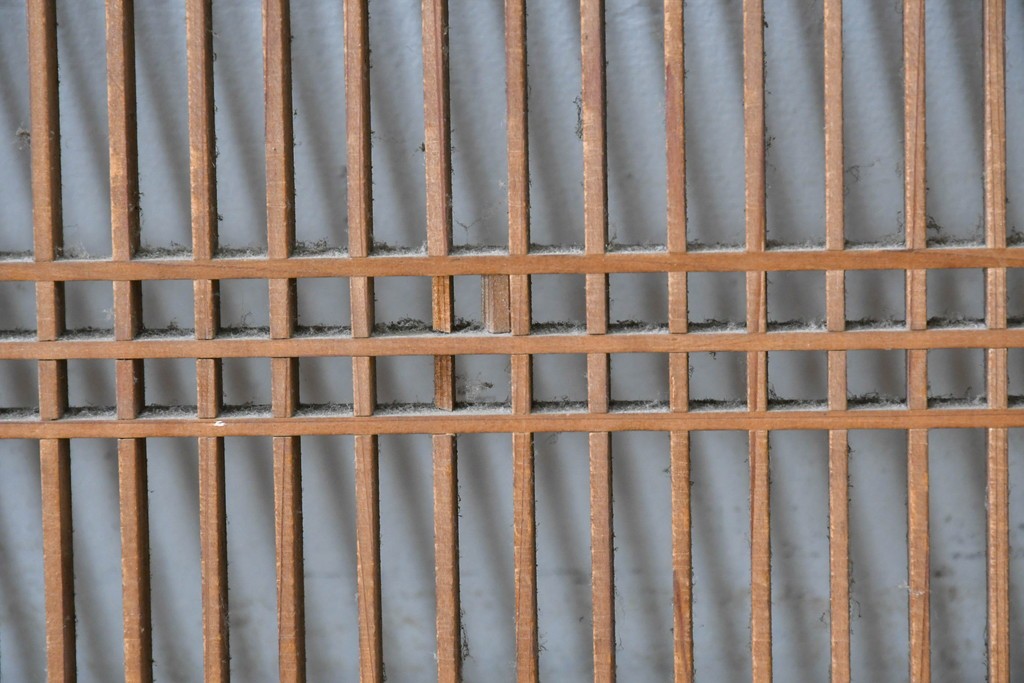 ヴィンテージ建具　昭和中期　繊細に並んだ細い桟に組子が映える筬欄間3枚セット　(R-085635)