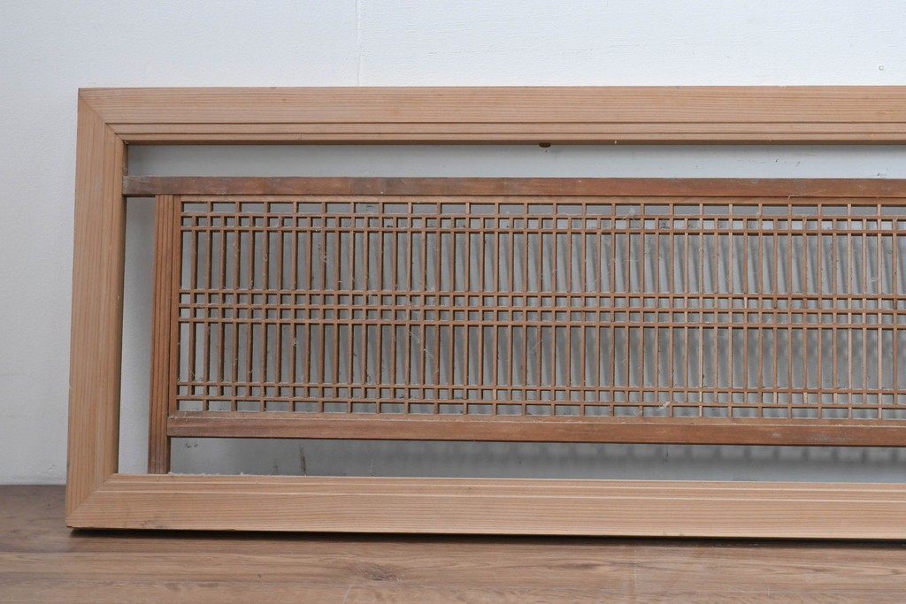 ヴィンテージ建具　昭和中期　繊細に並んだ細い桟に組子が映える筬欄間3枚セット　(R-085635)