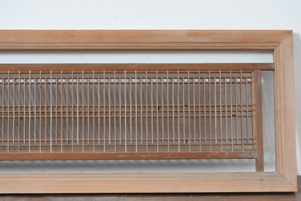 ヴィンテージ建具　昭和中期　繊細に並んだ細い桟に組子が映える筬欄間3枚セット　(R-085635)