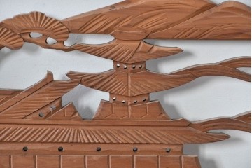 アンティーク建具　大正から昭和初期　黒漆枠　松竹梅や山水の風景を彫刻した欄間3枚セット　(R-085636)