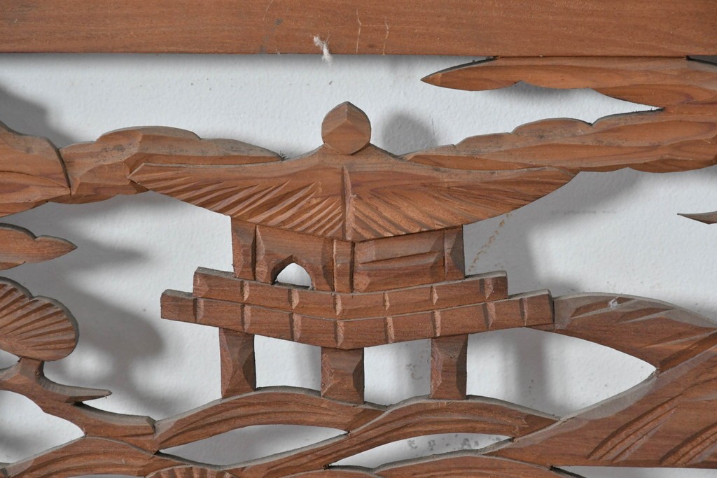 アンティーク建具　大正から昭和初期　黒漆枠　松竹梅や山水の風景を彫刻した欄間3枚セット　(R-085636)