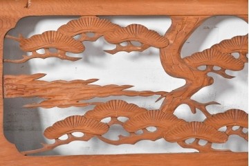 アンティーク建具　大正から昭和初期　黒漆枠　松竹梅や山水の風景を彫刻した欄間3枚セット　(R-085636)