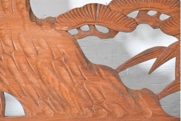 アンティーク建具　大正から昭和初期　黒漆枠　松竹梅や山水の風景を彫刻した欄間3枚セット　(R-085636)