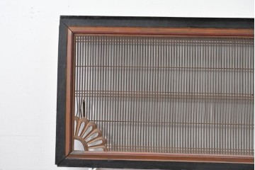 アンティーク建具　明治期　彫刻入り　繊細な格子に彫刻がアクセントになる筬欄間2枚セット　(R-085637)