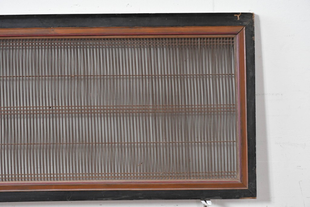 アンティーク建具　明治期　彫刻入り　繊細な格子に彫刻がアクセントになる筬欄間2枚セット　(R-085637)