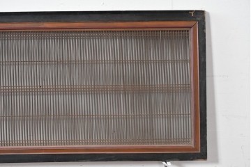 アンティーク建具　明治期　彫刻入り　繊細な格子に彫刻がアクセントになる筬欄間2枚セット　(R-085637)