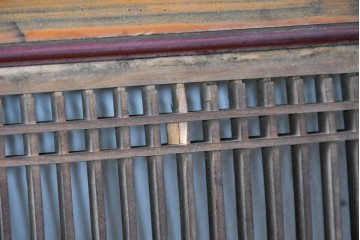 アンティーク建具　明治から大正期　黒塗り枠の繊細な筬欄間1枚　(R-085638)