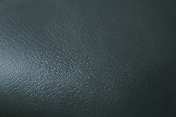 中古　美品　希少な廃番品　浜本工芸　オーク材　フェイクレザー　扇形背もたれのモダンなダイニングチェア3脚セット　(R-085641)