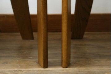 中古　美品　希少な廃番品　浜本工芸　オーク材　フェイクレザー　扇形背もたれのモダンなダイニングチェア3脚セット　(R-085641)