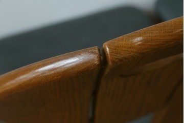 中古　美品　希少な廃番品　浜本工芸　オーク材　フェイクレザー　扇形背もたれのモダンなダイニングチェア3脚セット　(R-085641)