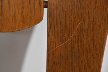 中古　美品　希少な廃番品　浜本工芸　オーク材　フェイクレザー　扇形背もたれのモダンなダイニングチェア3脚セット　(R-085641)