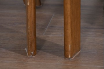 中古　美品　希少な廃番品　浜本工芸　オーク材　フェイクレザー　扇形背もたれのモダンなダイニングチェア3脚セット　(R-085641)