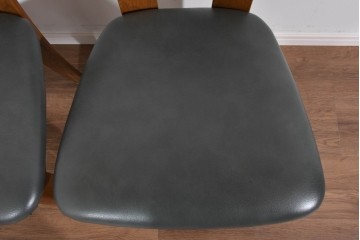 中古　美品　希少な廃番品　浜本工芸　オーク材　フェイクレザー　扇形背もたれのモダンなダイニングチェア3脚セット　(R-085641)