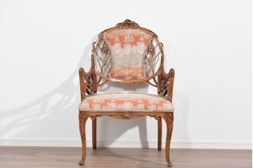 中古　美品　最高級モデル　メデア(Medea)　ART-919　アール・ヌーヴォー様式　繊細な彫刻装飾が魅力のアームチェア　定価約65万円相当　(R-085642)