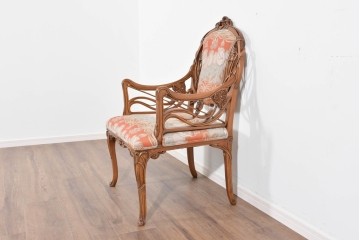 中古　美品　最高級モデル　メデア(Medea)　ART-919　アール・ヌーヴォー様式　繊細な彫刻装飾が魅力のアームチェア　定価約65万円相当　(R-085642)