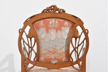 中古　美品　最高級モデル　メデア(Medea)　ART-919　アール・ヌーヴォー様式　繊細な彫刻装飾が魅力のアームチェア　定価約65万円相当　(R-085642)