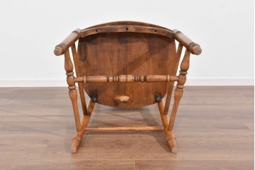 中古　美品　アメリカ　ETHAN ALLEN(イーセンアーレン)　弧を描く背もたれが美しいアンティーク調ダイニングチェア　(R-085643)
