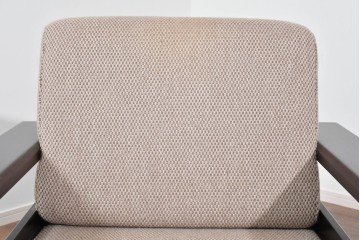 中古　美品　希少な廃番品　北海道民芸家具　HM220　重厚な木部フレームが魅力のイージーチェア　(R-085645)