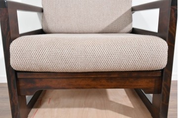 中古　美品　希少な廃番品　北海道民芸家具　HM220　重厚な木部フレームが魅力のイージーチェア　(R-085645)