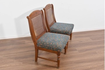 中古　三越家具(現カントリーハウス)　Brugge(ブルージュ)　籐張り背もたれとターニングレッグのサイドチェア2脚セット　(R-085646)