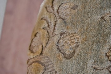 イタリアヴィンテージ　イタリア高級家具　SILIK(シリック)　華やかなロココ調装飾のダイニングチェア3脚　セット定価約124万円相当　(R-085648)