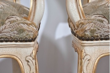 イタリアヴィンテージ　イタリア高級家具　SILIK(シリック)　華やかなロココ調装飾のダイニングチェア3脚　セット定価約124万円相当　(R-085648)