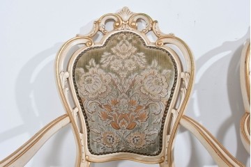 イタリアヴィンテージ　イタリア高級家具　SILIK(シリック)　華やかなロココ調装飾のダイニングチェア3脚　セット定価約124万円相当　(R-085648)