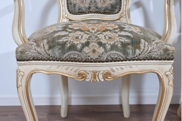 イタリアヴィンテージ　イタリア高級家具　SILIK(シリック)　華やかなロココ調装飾のダイニングチェア3脚　セット定価約124万円相当　(R-085648)