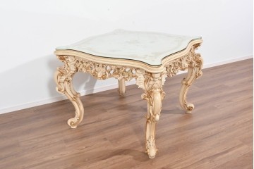 中古　イタリア高級家具　SILIK(シリック)　希少な小振りサイズのダイニングテーブル　定価約140万円相当　(R-085649)