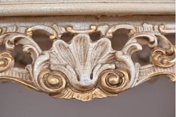 中古　イタリア高級家具　SILIK(シリック)　希少な小振りサイズのダイニングテーブル　定価約140万円相当　(R-085649)