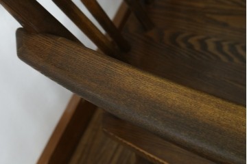 中古　美品　ナガノインテリア　タモ材　ゆったりとした座面フォルムが心地よい回転式ダイニングチェア2脚セット　(R-085651)