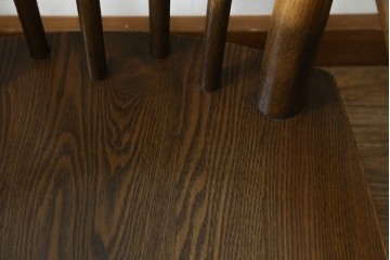 中古　美品　ナガノインテリア　タモ材　ゆったりとした座面フォルムが心地よい回転式ダイニングチェア2脚セット　(R-085651)