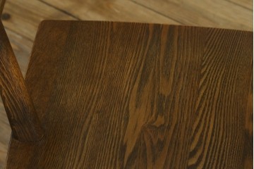 中古　美品　ナガノインテリア　タモ材　ゆったりとした座面フォルムが心地よい回転式ダイニングチェア2脚セット　(R-085651)