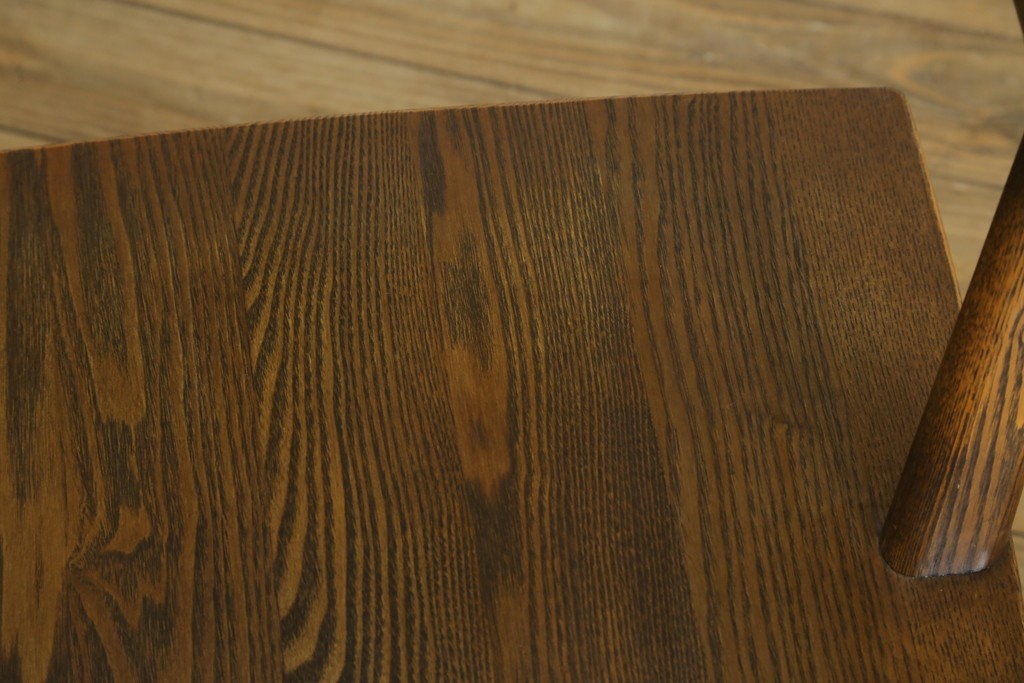 中古　美品　ナガノインテリア　タモ材　ゆったりとした座面フォルムが心地よい回転式ダイニングチェア2脚セット　(R-085651)