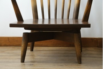 中古　美品　ナガノインテリア　タモ材　ゆったりとした座面フォルムが心地よい回転式ダイニングチェア2脚セット　(R-085651)