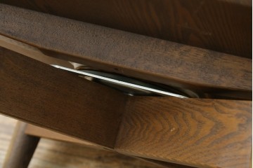 中古　美品　ナガノインテリア　タモ材　ゆったりとした座面フォルムが心地よい回転式ダイニングチェア2脚セット　(R-085651)