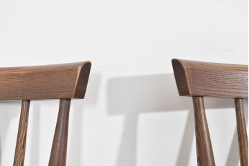 中古　美品　ナガノインテリア　タモ材　ゆったりとした座面フォルムが心地よい回転式ダイニングチェア2脚セット　(R-085651)