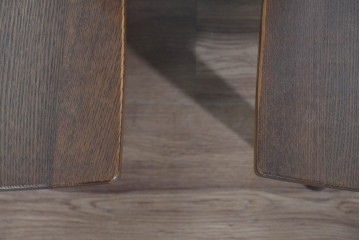 中古　美品　ナガノインテリア　タモ材　ゆったりとした座面フォルムが心地よい回転式ダイニングチェア2脚セット　(R-085651)