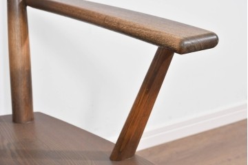 中古　美品　ナガノインテリア　タモ材　ゆったりとした座面フォルムが心地よい回転式ダイニングチェア2脚セット　(R-085651)