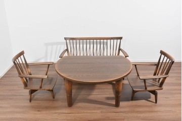 中古　美品　ナガノインテリア　タモ材　ゆったりとした座面フォルムが心地よい回転式ダイニングチェア2脚セット　(R-085651)