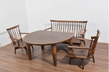 中古　美品　ナガノインテリア　タモ材　ゆったりとした座面フォルムが心地よい回転式ダイニングチェア2脚セット　(R-085651)