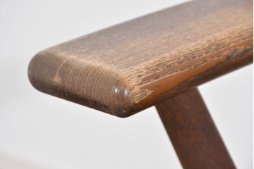 中古　美品　ナガノインテリア　タモ材　ゆったりとした座面フォルムが心地よい回転式ダイニングチェア2脚セット　(R-085651)