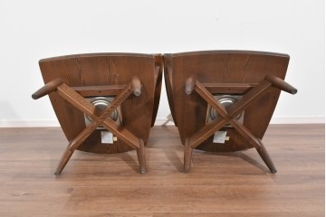 中古　美品　ナガノインテリア　タモ材　ゆったりとした座面フォルムが心地よい回転式ダイニングチェア2脚セット　(R-085651)