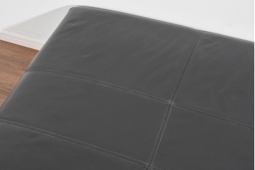 中古　美品　BoConcept(ボーコンセプト)　Hampton(ハンプトン)　プーフ ホイール　左右収納付きのオットマン　定価約43万円相当　(R-085653)