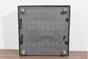 中古　美品　BoConcept(ボーコンセプト)　Hampton(ハンプトン)　プーフ ホイール　左右収納付きのオットマン　定価約43万円相当　(R-085653)