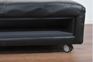 中古　美品　BoConcept(ボーコンセプト)　Hampton(ハンプトン)　プーフ ホイール　左右収納付きのオットマン　定価約43万円相当　(R-085653)