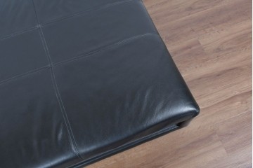 中古　美品　BoConcept(ボーコンセプト)　Hampton(ハンプトン)　プーフ ホイール　左右収納付きのオットマン　定価約43万円相当　(R-085653)