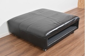 中古　美品　BoConcept(ボーコンセプト)　Hampton(ハンプトン)　プーフ ホイール　左右収納付きのオットマン　定価約43万円相当　(R-085653)