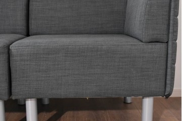 中古　美品　ASPLUND(アスプルンド)　立体的なフォルムが特徴の2人掛けパネルソファ　(R-085654)