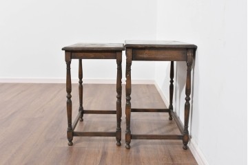 和製アンティーク　挽物脚がクラシカルなネストテーブル　(R-085656)